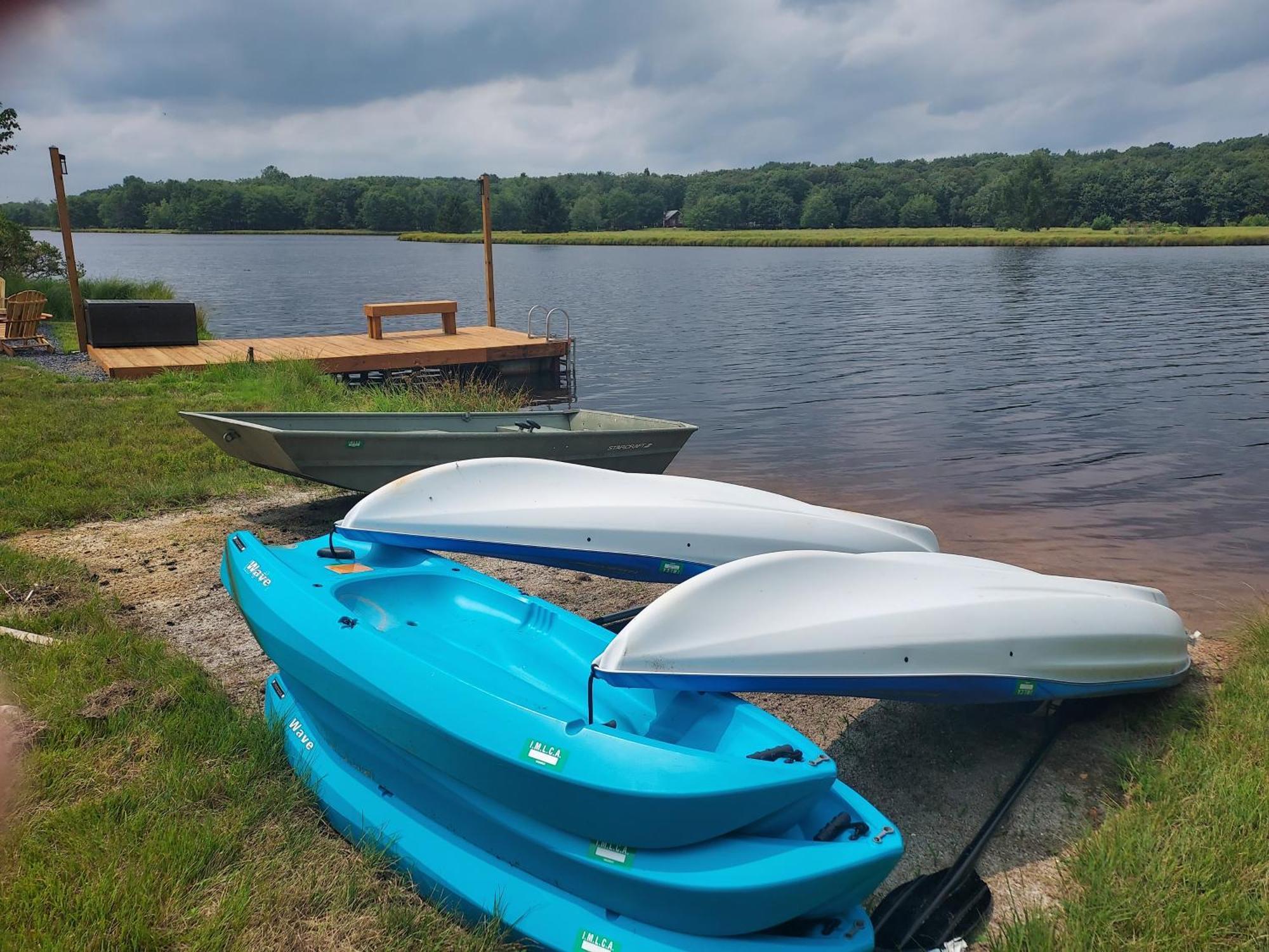 Poconos Brand New Lakefront Oasis 1 Acre, Hottub Gameroom Firepits Talk About Privacy Albrightsville Exterior foto